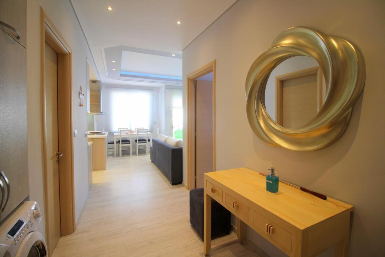 Luxury Seafront Apartments Sarande Exterior photo