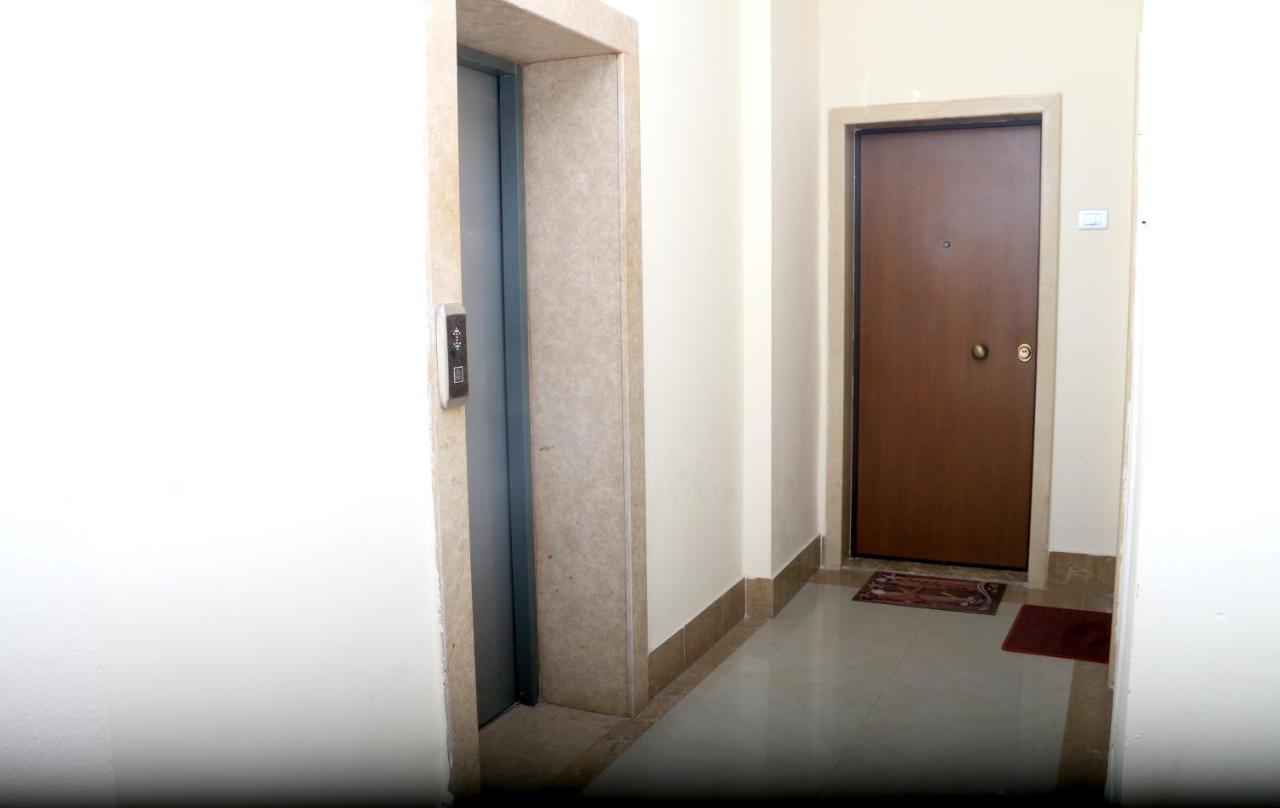 Luxury Seafront Apartments Sarande Exterior photo